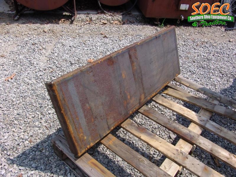 SOEC 3/8" Universal Skid Steer Mounting Plate SOEC 3/8" Universal Skid Steer Mounting Plate