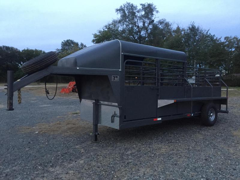 2016 Canyon Creek Gooseneck Half-top Catch Livestock Trailer 2016 Canyon Creek Gooseneck Half-top Catch Livestock Trailer