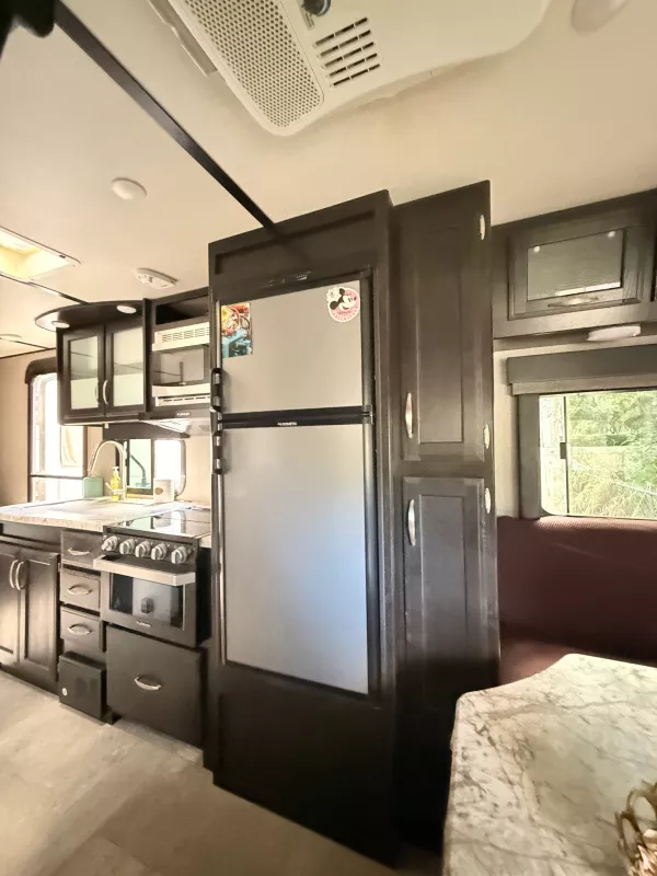 used Travel Trailers Grand Design RV Imagine XLS for sale, in Ellenton, FL Thumbnail 3