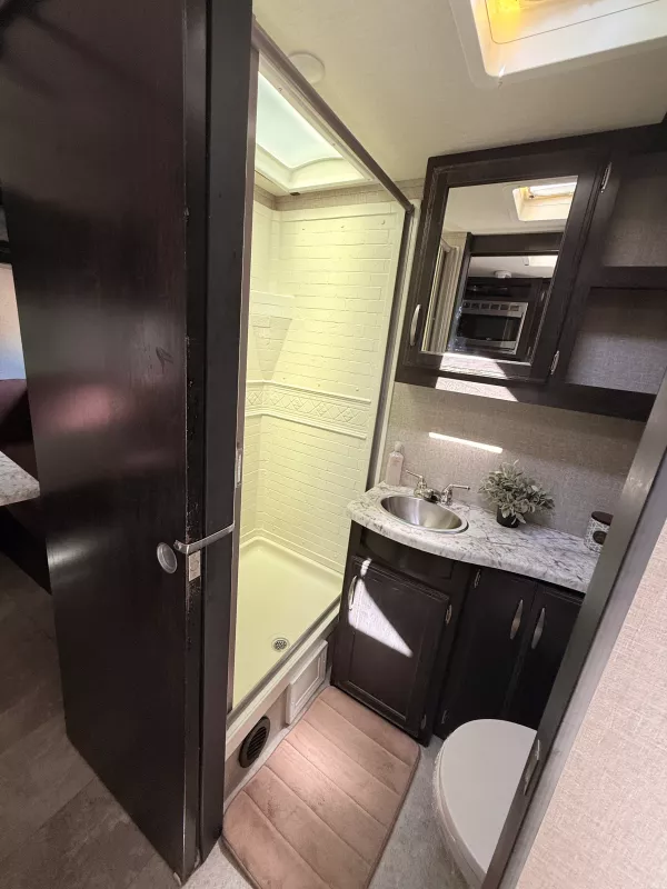 used Travel Trailers Grand Design RV Imagine XLS for sale, in Ellenton, FL Thumbnail 9