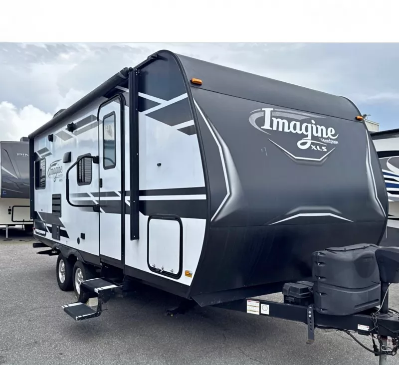 2019 Grand Design RV Imagine XLS 19LRE Travel Trailers