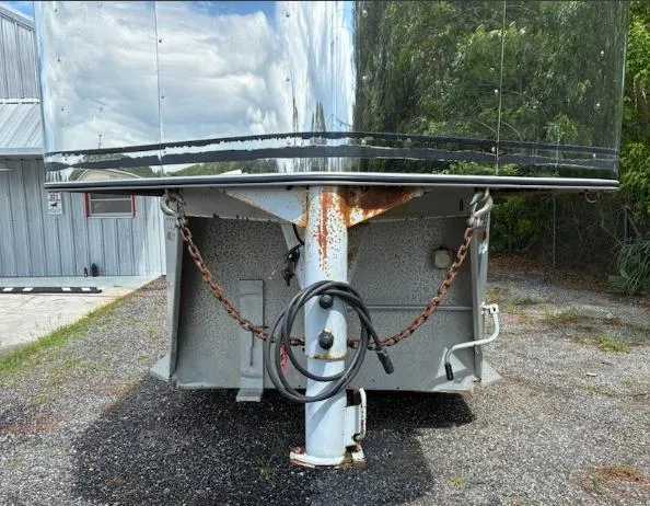 used Horse Trailers Sundowner Trailers  for sale, in Mima, FL Thumbnail 8