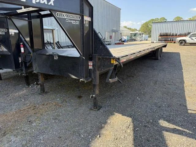 used Equipment / Flatbed Trailers TrailMaxx Trailers  for sale, in Mims, FL Thumbnail 3