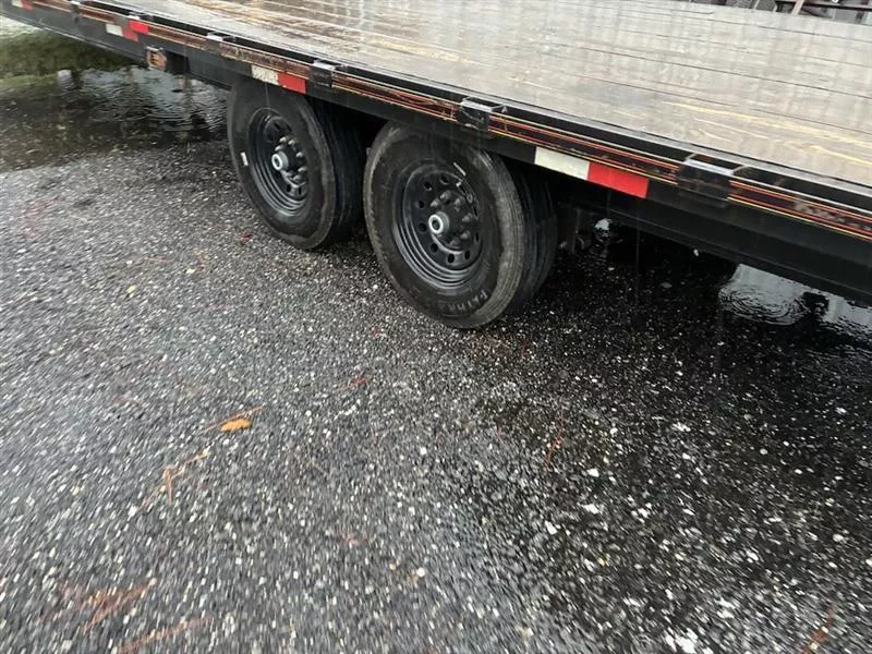 used Equipment / Flatbed Trailers TrailMaxx Trailers  for sale, in Mims, FL Thumbnail 3
