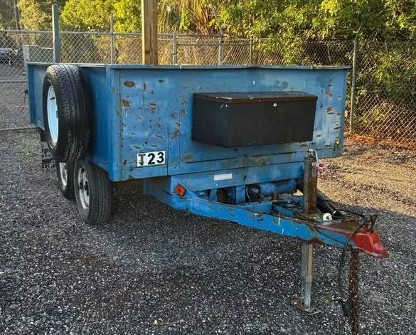 1997 Homesteader Trailers 6 x 10 Blue Dump Trailer