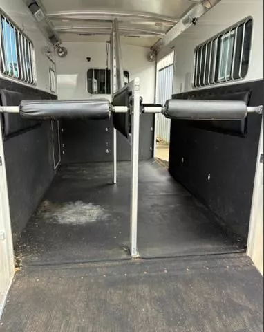 used Horse Trailers Cimarron Trailers  for sale, in Mims, FL Thumbnail 9