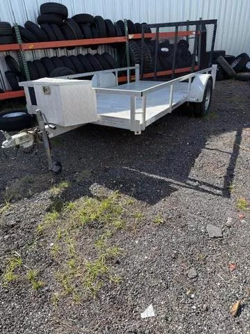 2015 Homesteader Trailers Aluminum 6 x 12 Utility Trailer with Mesh Gate and Storage Box