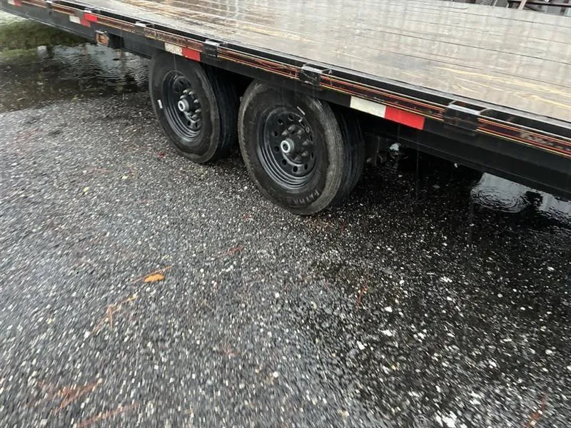 used Equipment / Flatbed Trailers TrailMaxx Trailers  for sale, in Mims, FL Thumbnail 3