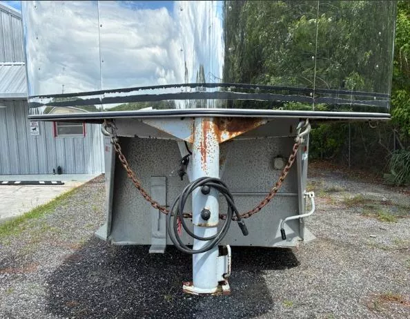 used Horse Trailers Sundowner Trailers  for sale, in Mims, FL Thumbnail 8