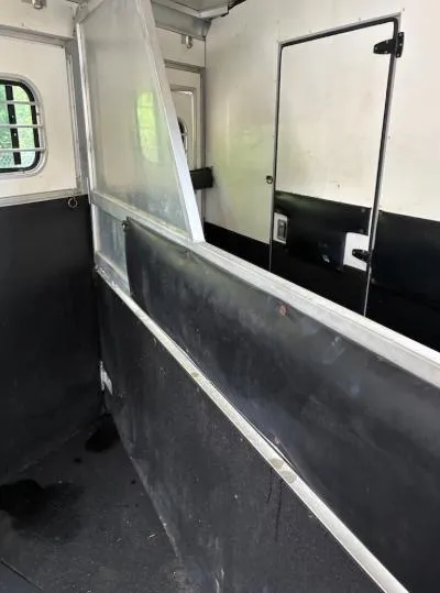 used Horse Trailers Sundowner Trailers  for sale, in Mima, FL Thumbnail 5