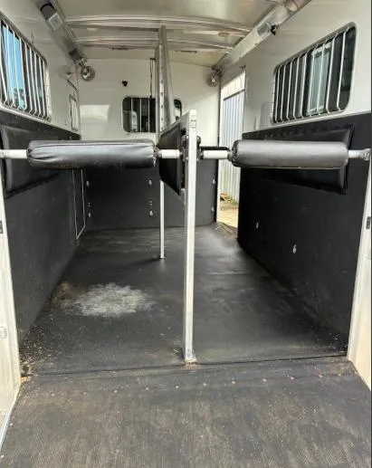 used Horse Trailers Cimarron Trailers  for sale, in Mims, FL Thumbnail 9