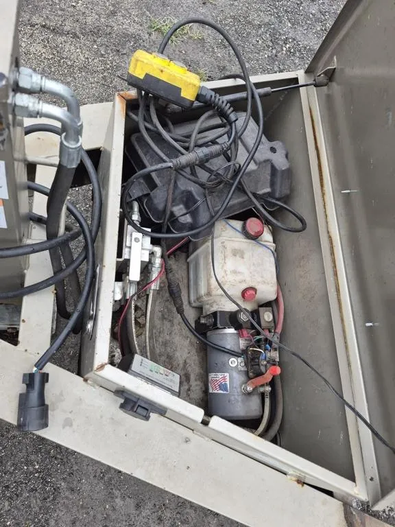 used Dump Trailers East Texas  for sale, in Mims, FL Thumbnail 9