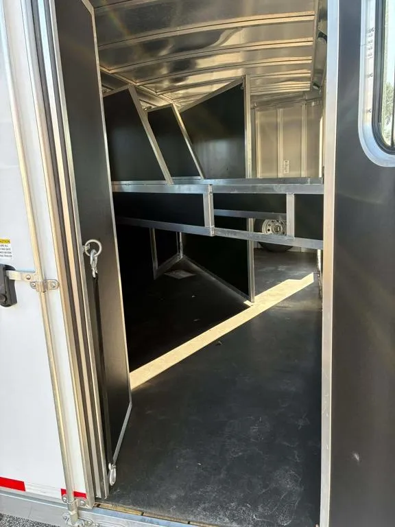 new Horse Trailers Shadow Trailers  for sale, in Mima, FL Thumbnail 9