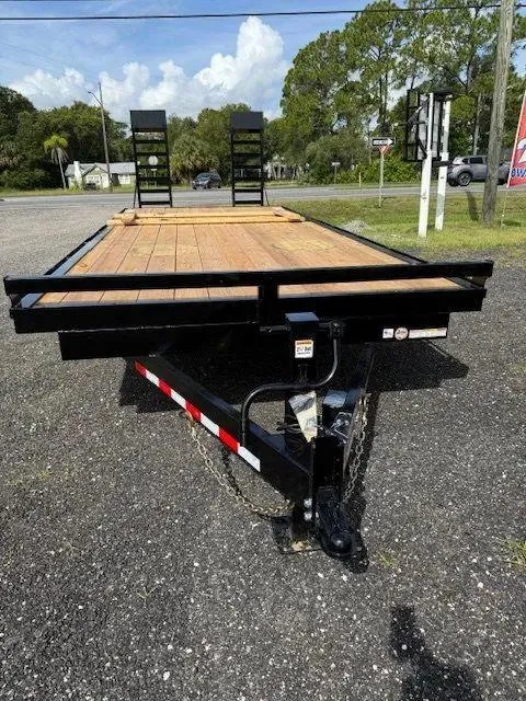 2025 Equipment Flatbed Trailer photo 7