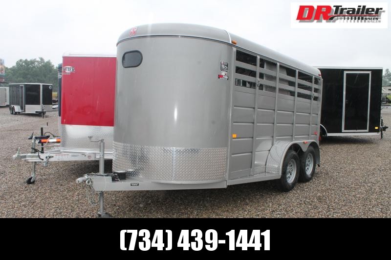 2022 W-W Trailer 2 HORSE TRAILER Livestock Trailer 2022 W-W Trailer 2 HORSE TRAILER Livestock Trailer