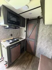 used Horse Trailers Shadow Trailers  for sale, in Lake Park, GA Thumbnail 5