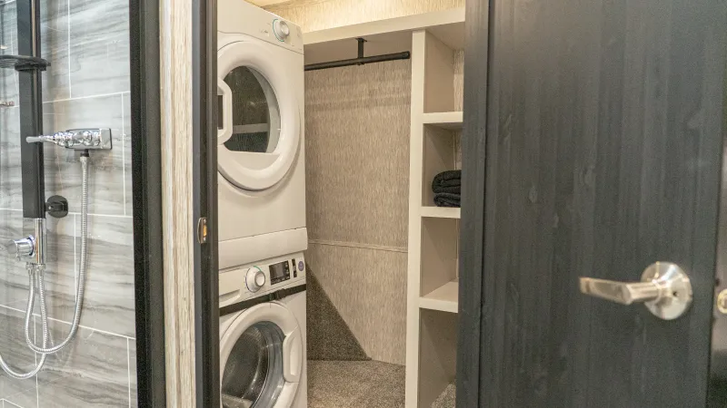 new Fifth Wheel Trailers Redwood Redwood for sale, in Saint Charles, MO Thumbnail 9