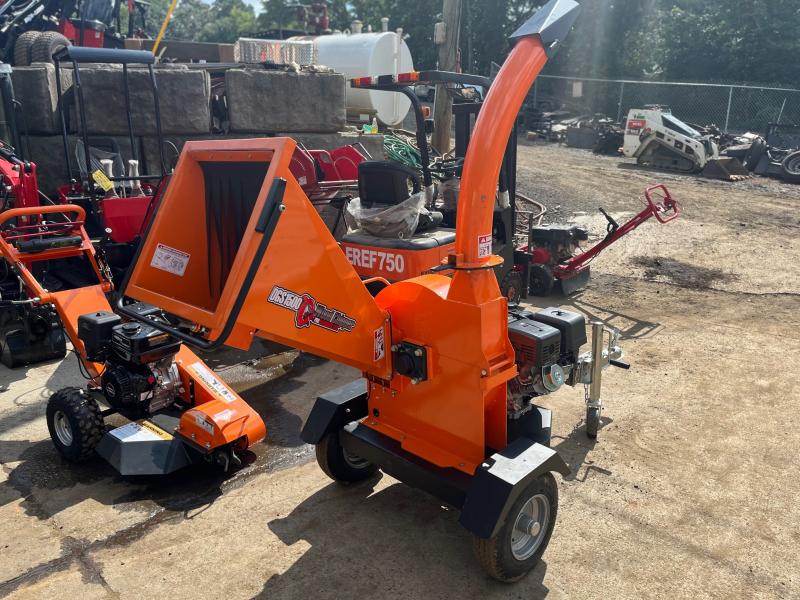 2022 Austter Towable Mini Wood Chipper 4.7 capacity 15 HP Ducar Free