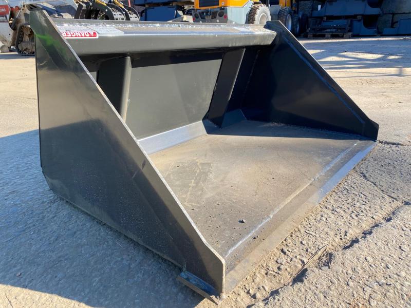 Universal Mini Skid Steer Attachments Chipper LLC, North