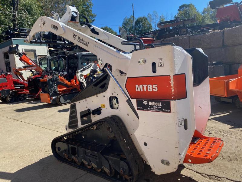2020 Bobcat MT85 Narrow Track Mini Skid Steer, Dingo Universal Plate 336 Hours 2020 Bobcat MT85 Narrow Track Mini Skid Steer, Dingo Universal Plate 336 Hours