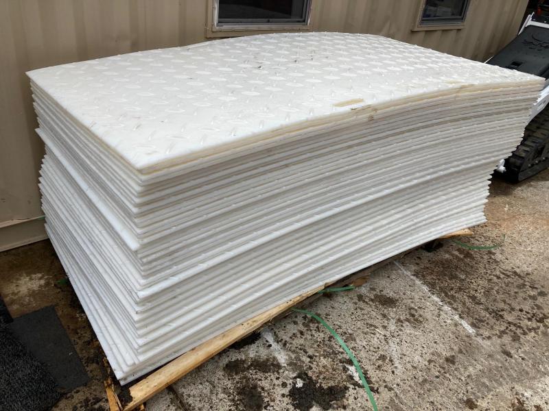 4'X8' (48"x96") UHDP Ground Protection Mat 4'X8' (48"x96") UHDP Ground Protection Mat