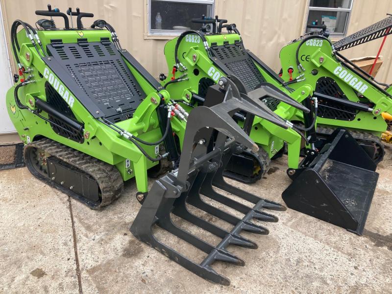 2021 Cougar CG823 Mini Skid Steer, 22HP Honda, Warranty 2021 Cougar CG823 Mini Skid Steer, 22HP Honda, Warranty