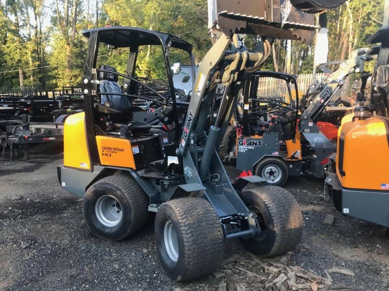 2019 DEMO Tobroco Giant USA D263SW X-TRA Mini Articulating Wheel Loader 2019 DEMO Tobroco Giant USA D263SW X-TRA Mini Articulating Wheel Loader