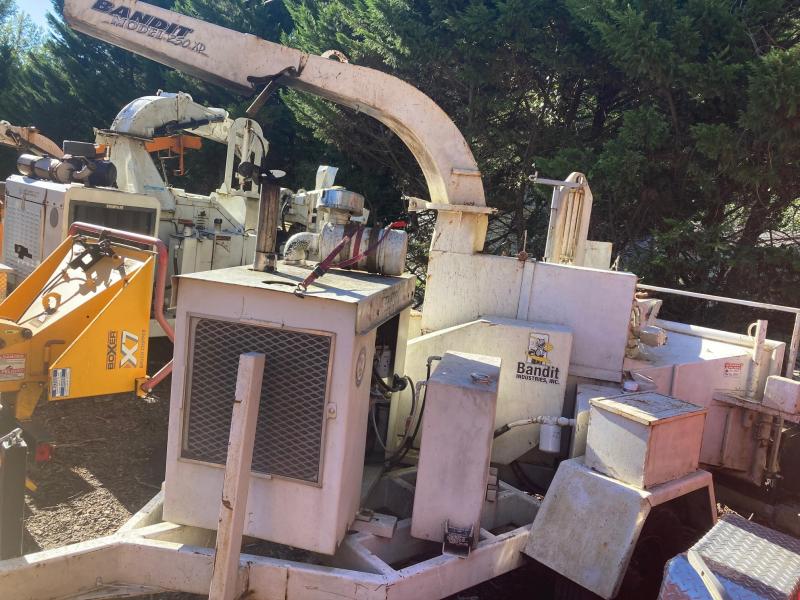 2001 Bandit 250XP Brush Chipper 110HP Diesel Winch 2001 Bandit 250XP Brush Chipper 110HP Diesel Winch