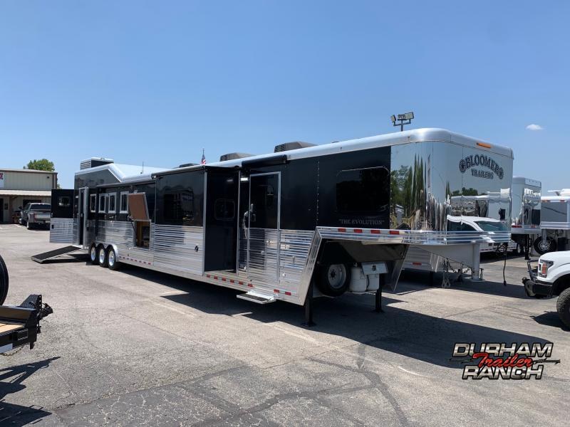 2015 5H Bloomer 20'sw LQ Outlaw Conversion Horse Trailer 2015 5H Bloomer 20'sw LQ Outlaw Conversion Horse Trailer