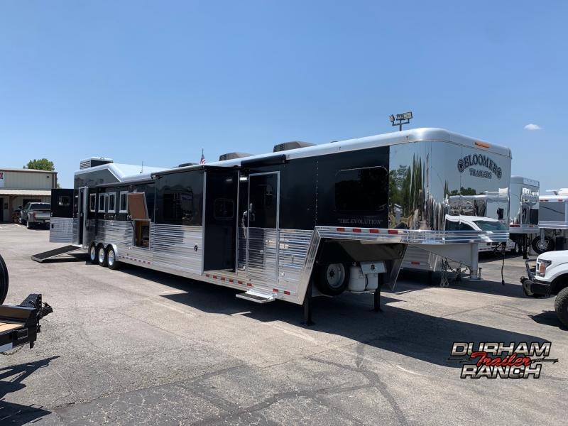 2015 5H Bloomer 20'sw LQ Outlaw Conversion Horse Trailer 2015 5H Bloomer 20'sw LQ Outlaw Conversion Horse Trailer