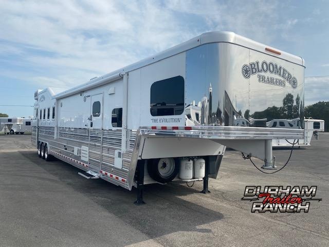2016 Bloomer Horse Trailer 2016 Bloomer Horse Trailer