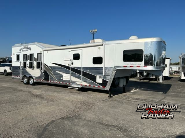 2015 Bloomer 4H, 14’ sw, Trail Boss Conversion LQ Trailer w/ Slide Out  1696433563