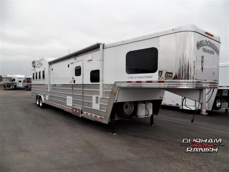 2015 Bloomer 4H with 17'6" SW w/ Bunk Beds and 6' Hyd. Slide Out Horse Trailer 2015 Bloomer 4H with 17'6" SW w/ Bunk Beds and 6' Hyd. Slide Out Horse Trailer