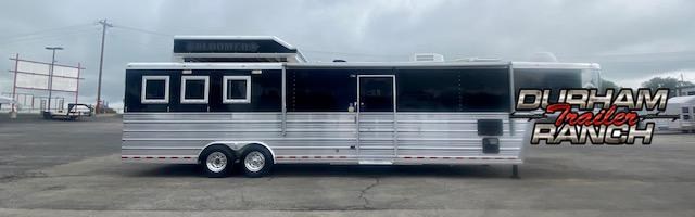 2008 Bloomer 3H Cowboy Classic Horse Trailer 2008 Bloomer 3H Cowboy Classic Horse Trailer