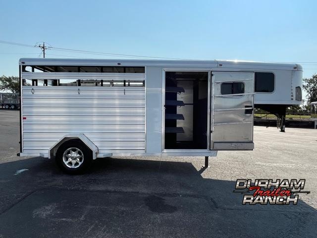 2016 Logan Coach 14' Stockman Livestock Trailer 2016 Logan Coach 14' Stockman Livestock Trailer