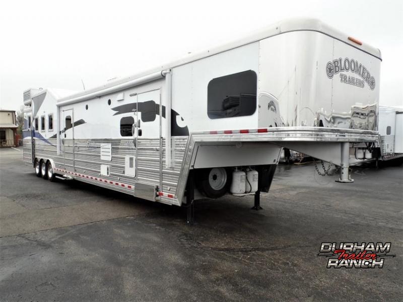 2016 Bloomer 4H w/ 19'6" Short Wall LQ and 6' Hyd. Slide Horse Trailer 2016 Bloomer 4H w/ 19'6" Short Wall LQ and 6' Hyd. Slide Horse Trailer