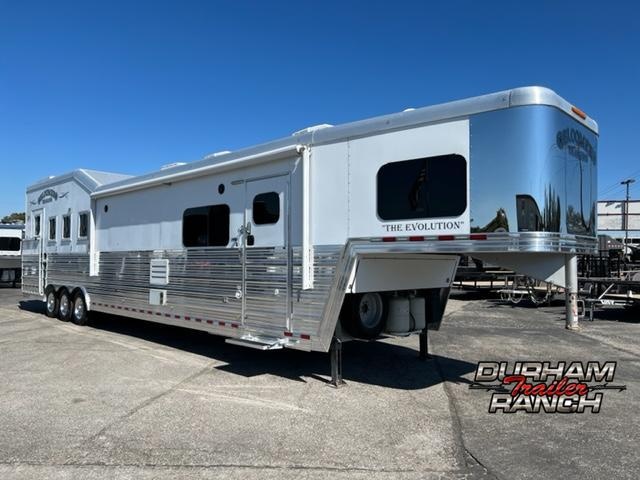 2018 Bloomer 4H PC Load 18' SW Outlaw Conversion 2018 Bloomer 4H PC Load 18' SW Outlaw Conversion