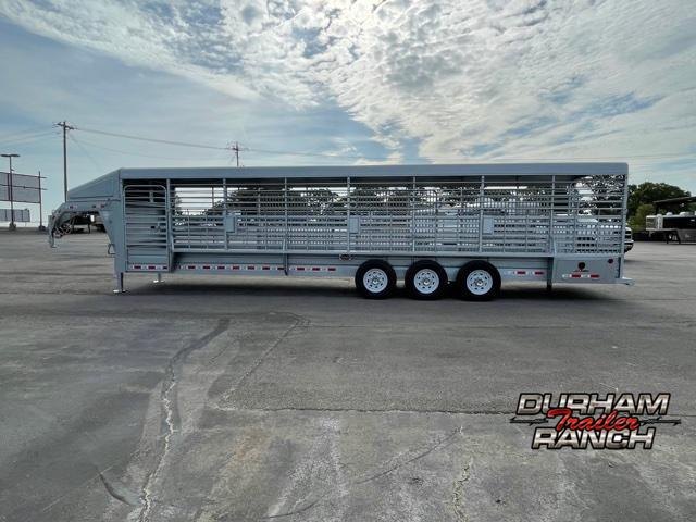2021 GR Trailers 32 FT Livestock Trailer 2021 GR Trailers 32 FT Livestock Trailer