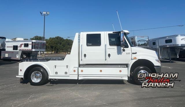 2006 International 4400 DT 570 Western Hauler Truck 2006 International 4400 DT 570 Western Hauler Truck