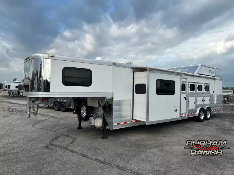 2021 Twister 4H,  13'8"SW, Trail Boss LQ with Slide Out Trailer