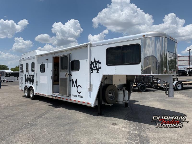 2004 JD Sutherland 3H 13.5'sw LQ Slideout Horse Trailer 2004 JD Sutherland 3H 13.5'sw LQ Slideout Horse Trailer