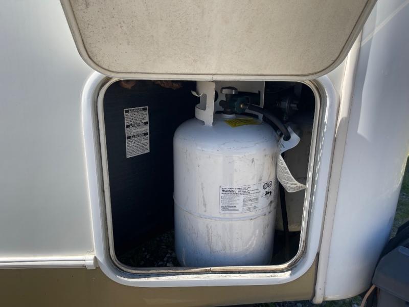 used Travel Trailers Forest River Rockwood Wind Jammer for sale, in Georgetown, TX Thumbnail 8