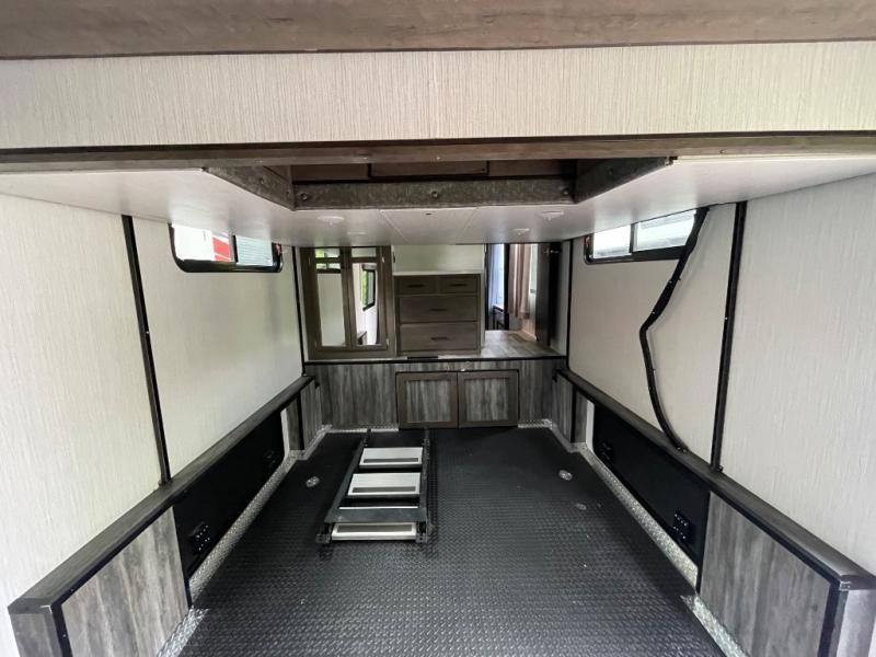 used Toy Haulers Heartland RV Cyclone for sale, in Georgetown, TX Thumbnail 15