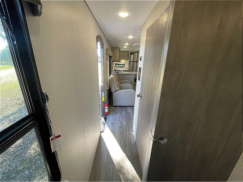 new Travel Trailers Coachmen Catalina Legacy Edition for sale, in Georgetown, TX Thumbnail 20