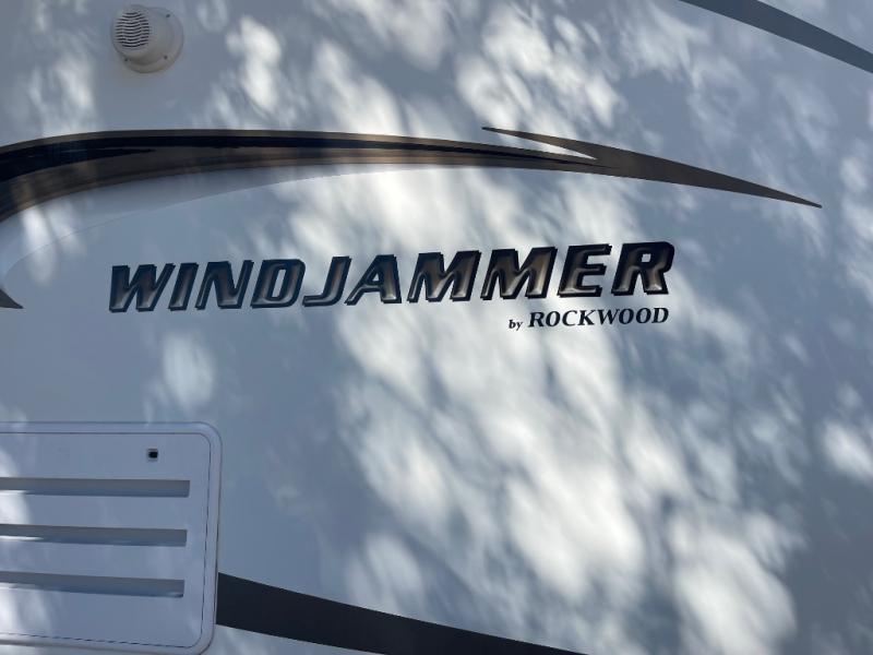 used Travel Trailers Forest River Rockwood Wind Jammer for sale, in Georgetown, TX Thumbnail 10