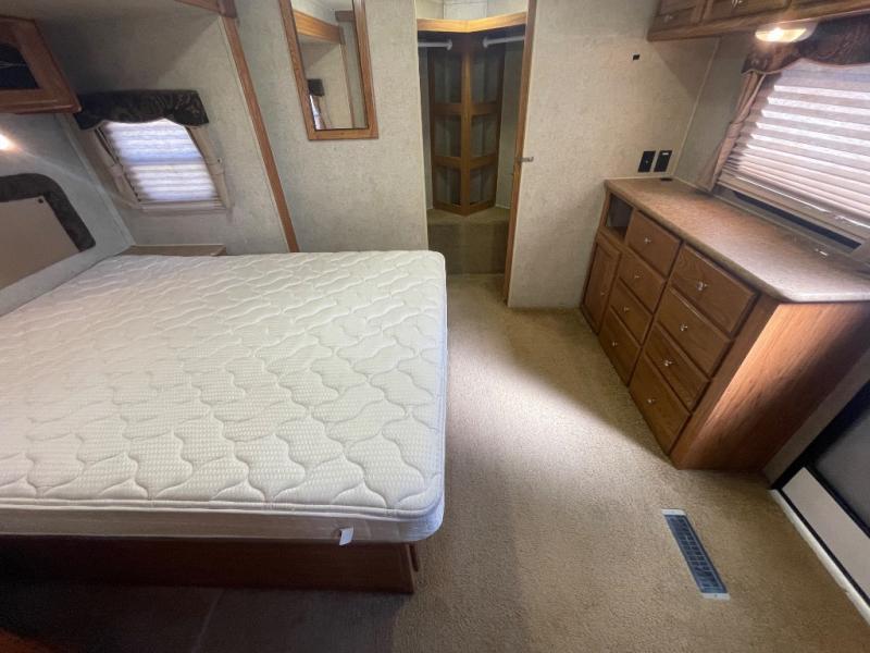 used Travel Trailers Forest River Rockwood Wind Jammer for sale, in Georgetown, TX Thumbnail 23