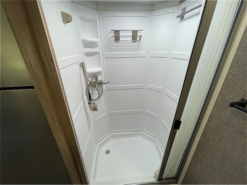 used Travel Trailers Winnebago Micro Minnie for sale, in Georgetown, TX Thumbnail 18