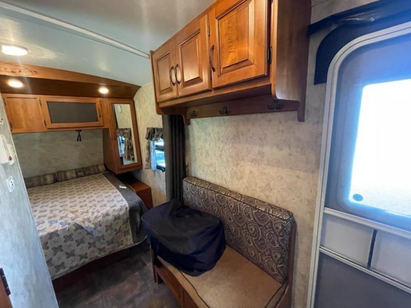 used Travel Trailers Keystone RV Premier Ultra Lite for sale, in Georgetown, TX Thumbnail 24