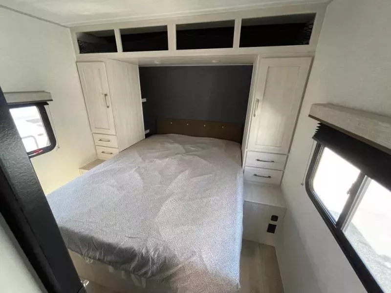 new Travel Trailers Forest River Surveyor for sale, in Georgetown, TX Thumbnail 9