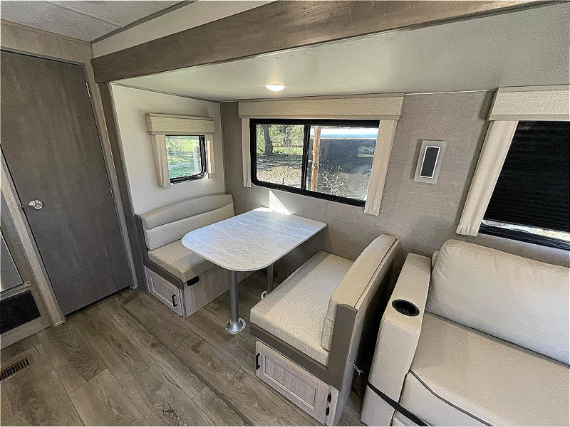 new Travel Trailers Coachmen Catalina Legacy Edition for sale, in Georgetown, TX Thumbnail 27